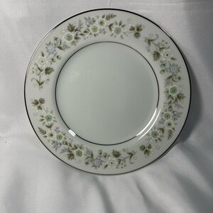 Imperial China W Dalton 745 Wild Flower 7 1/2"  Vintage Salad Plates Set of 4